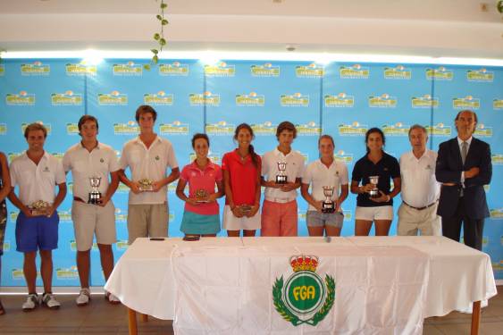 Víctor Pastor, Laura Gómez, Ignacio Puente e Isabel Bascuas, vencedores en Golf Novo Sancti Petri   