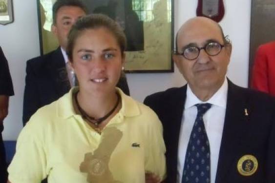 María Parra vence con brillantez en el Campeonato de la Comunidad Valenciana