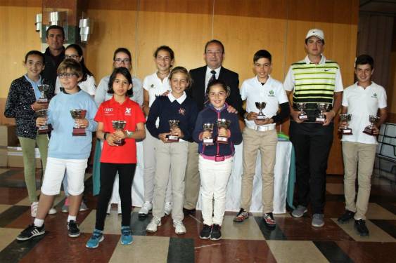 Los Circuitos Juvenil y Benjamín de Andalucía han celebrado  su tercera cita de la temporada en Baviera, Antequera Golf, el Real Club de Campo de Córdoba y Almenara
