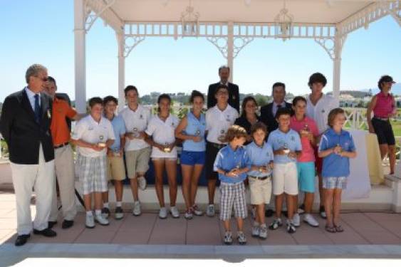 Las jóvenes promesas del Pitch & Putt andaluz se dieron cita en Aloha Golf