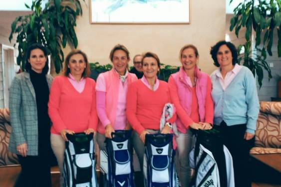 Magdalena Agudo, Mª Luisa Carrere, Carla Godino y Ana Capote, ganadoras del Circuito Femenino en Nuevo Portil