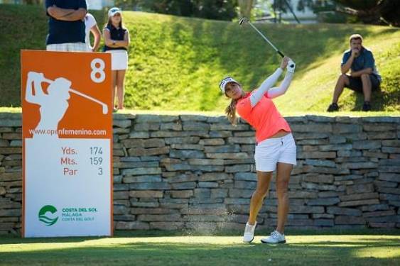 En juego la tercera ronda del Andalucía Costa del Sol Open de España Femenino, con Azahara Muñoz en lo más alto de la clasificación