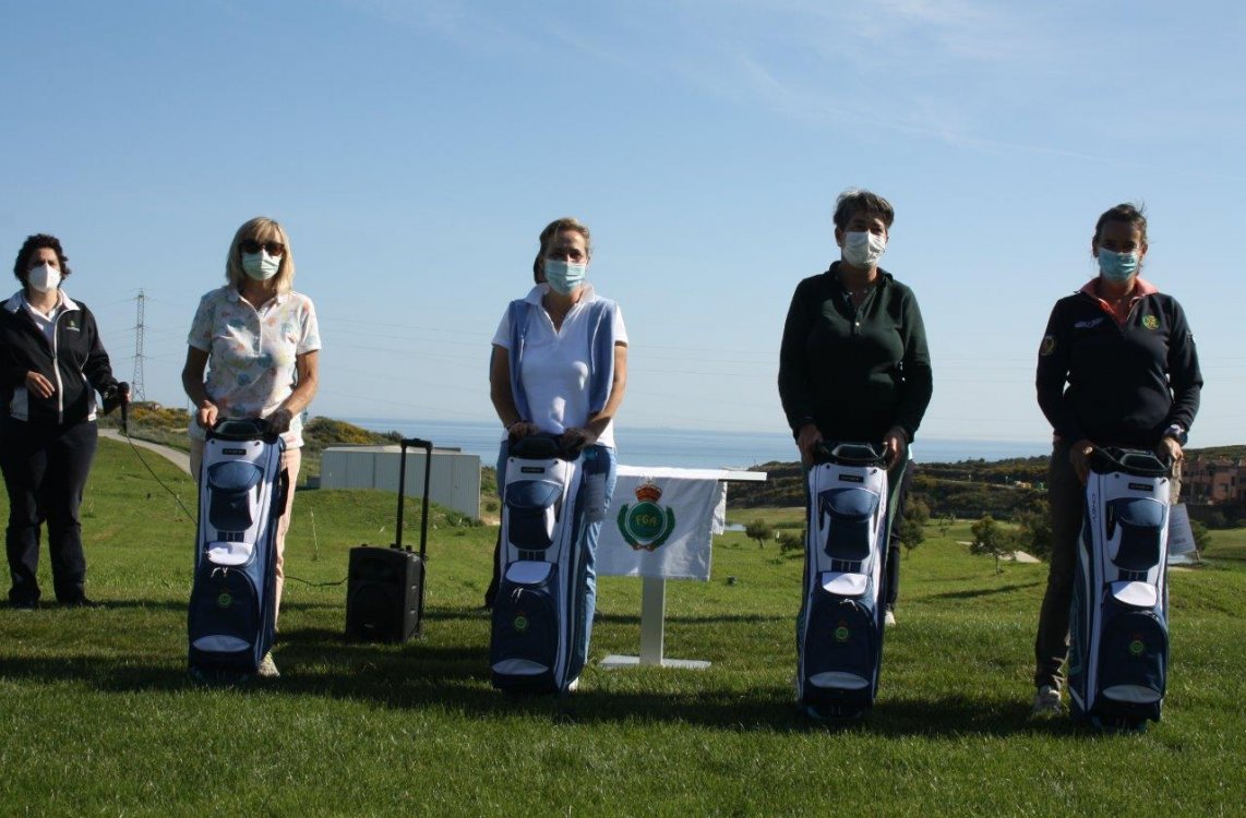 Rosario Fernández, Concepción Sánchez, Inmaculada Gil-Delgado y Mª del Pilar Bravo, ganadoras del Circuito Femenino en Azata Golf