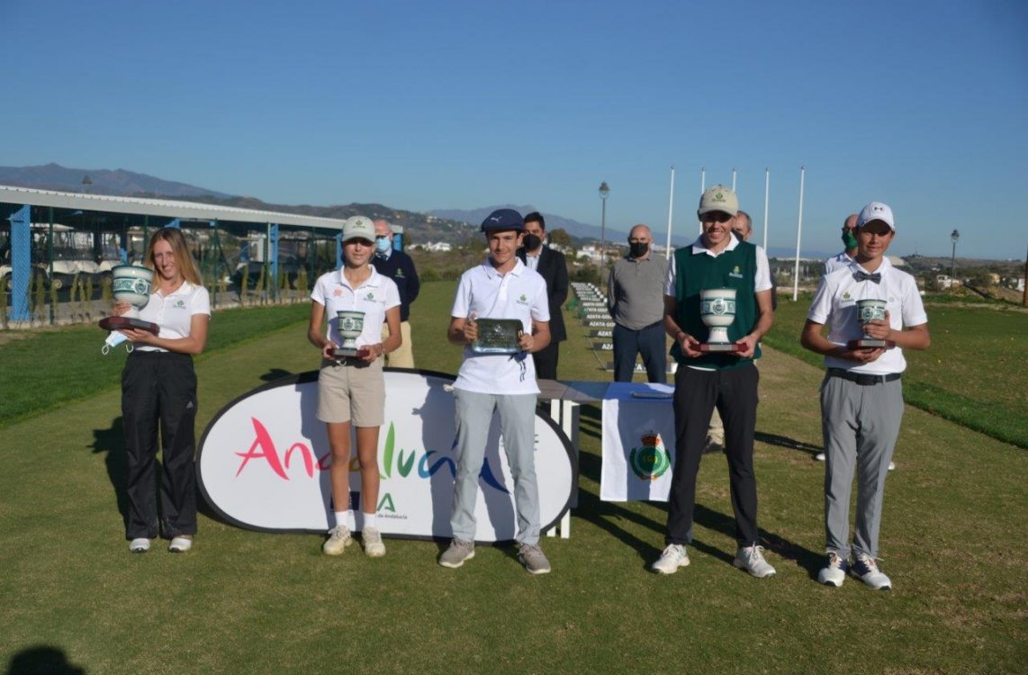 Álvaro Gómez de Linares y Cristina Albertazzi terminan el año como Campeones de Andalucía Sub-16 en Azata Golf